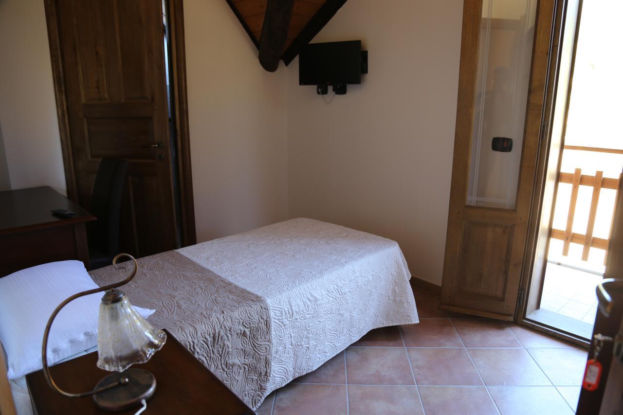 Agriturismo Pirara Sant'Angelo  Luaran gambar